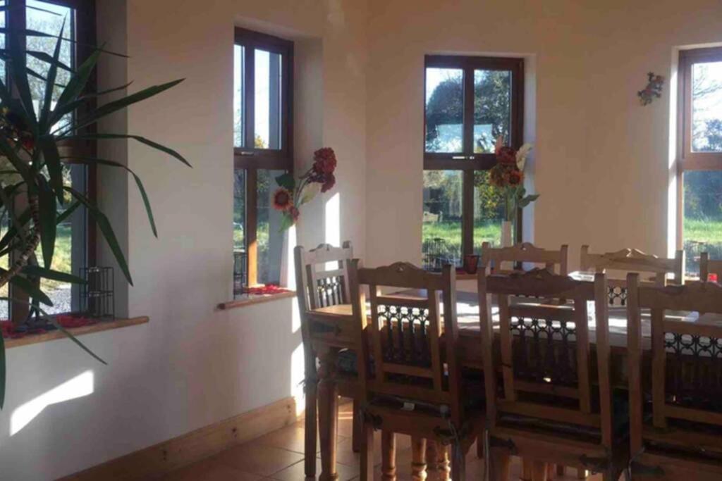 Villa Annies Meadow. Knock  Esterno foto