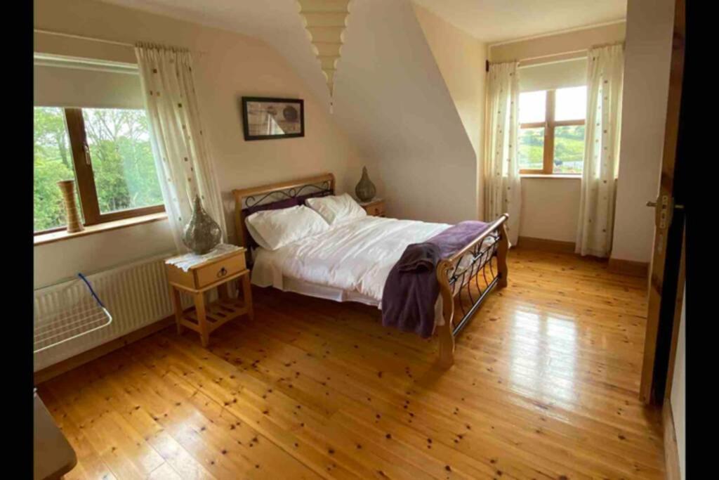 Villa Annies Meadow. Knock  Esterno foto