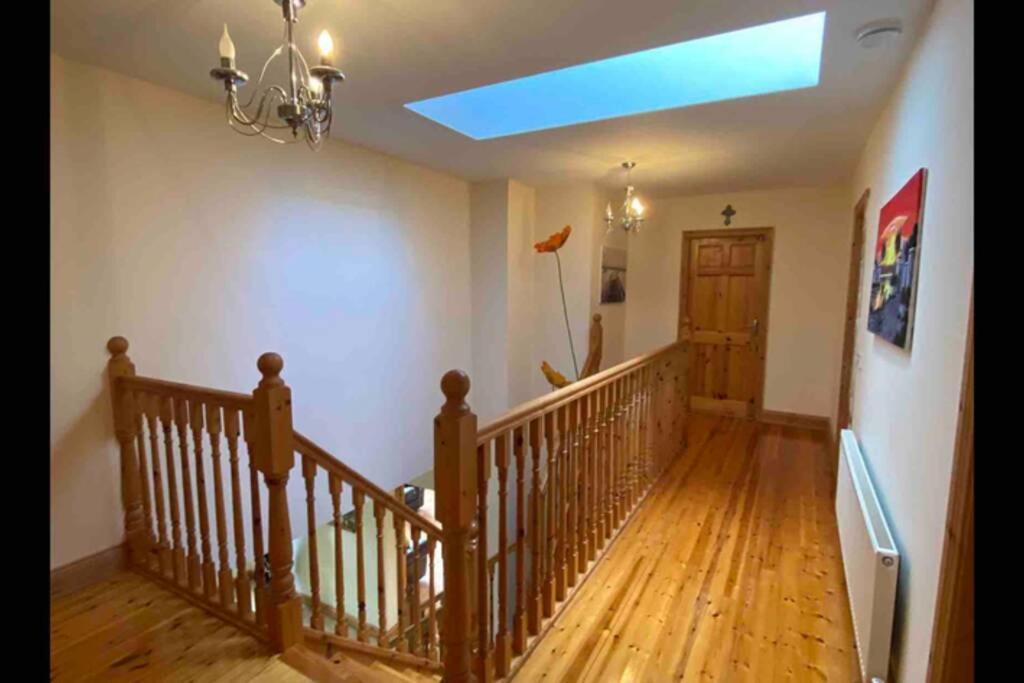Villa Annies Meadow. Knock  Esterno foto